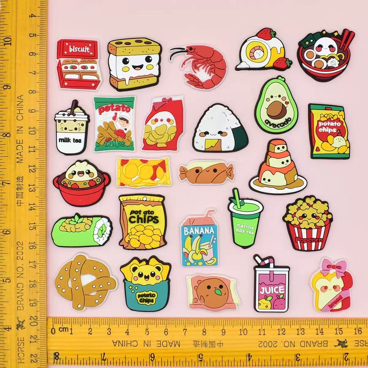 25-100 buah Set Hiasan Sepatu  - Food Snacks Drinks ulasan dan harga